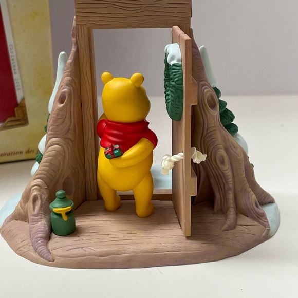 Hallmark Ornament Gift Exchange, Winnie the Pooh Collection 2005 new in box. - Picture 11 of 13